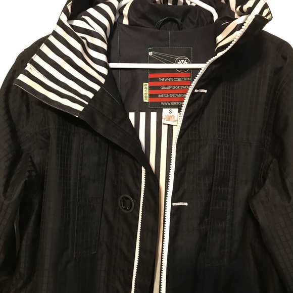 The White Collection ski/winter Jacket, size Small - Picture 4 of 16